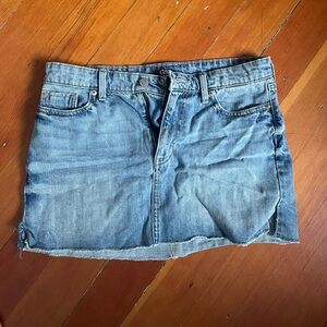 Gap mini skirt